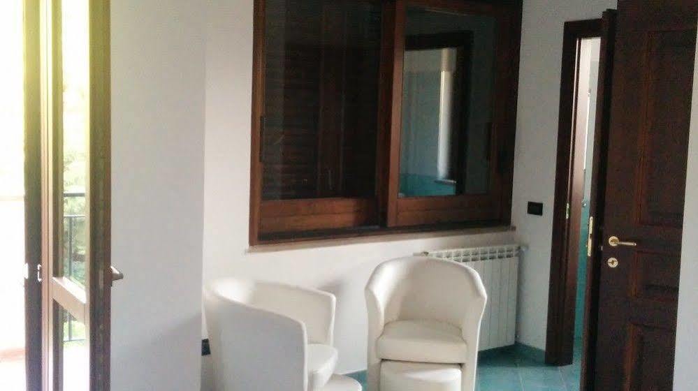 Rodia Holidays Messina Buitenkant foto